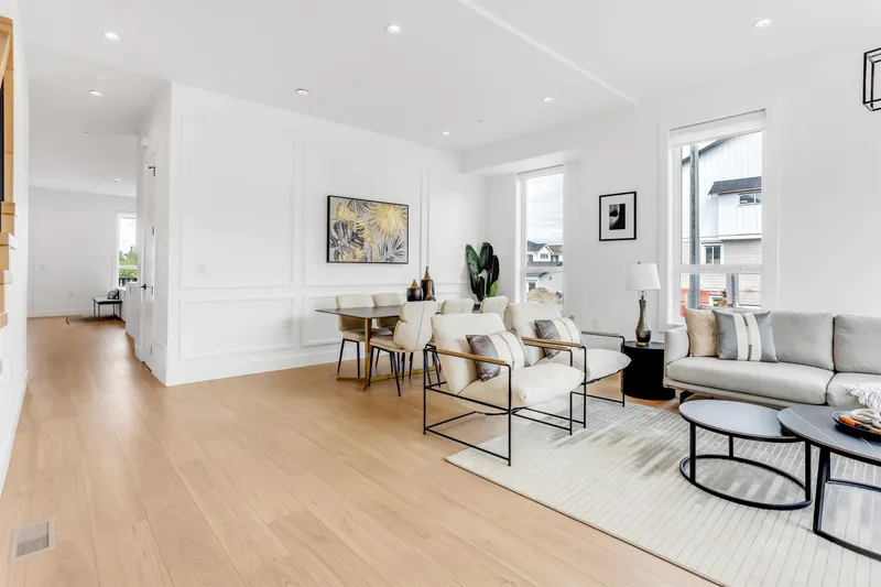 20957 83 AVENUE - photo 4 of 25