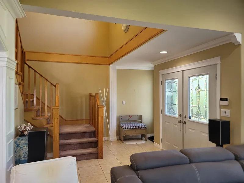 3330 DOUGLAS ROAD - photo 4 of 25