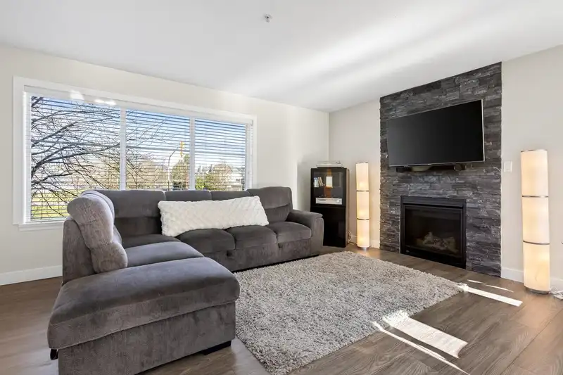 20 2488 PITT RIVER ROAD - photo 4 of 40