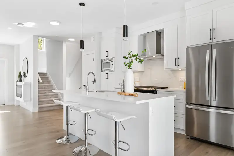 22 23627 132 AVENUE - photo 1 of 40