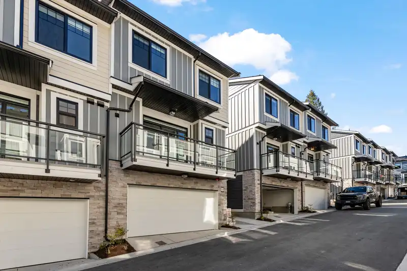 22 23627 132 AVENUE - photo 4 of 40