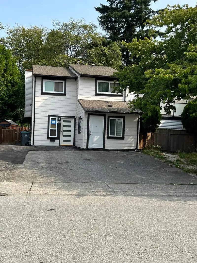 7662 125 STREET - photo 1 of 26
