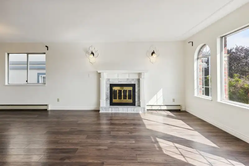 275 E 65TH AVENUE - photo 4 of 29