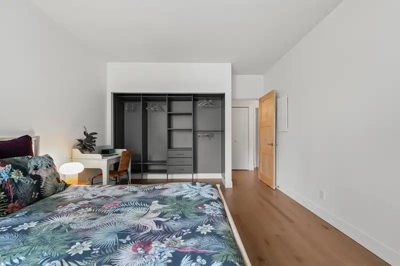 304 1928 NELSON STREET - photo 2 of 31