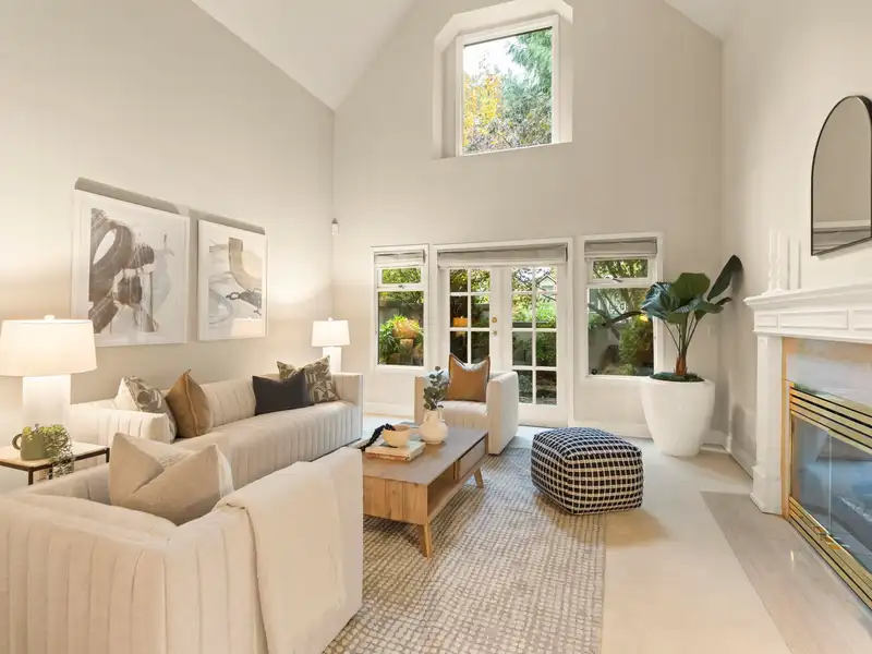 2262 W 14TH AVENUE - photo 2 of 19