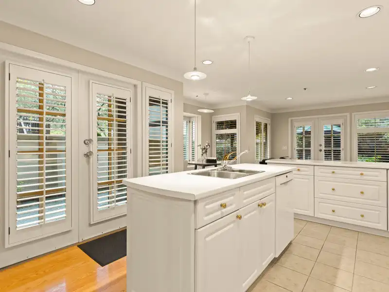 2262 W 14TH AVENUE - photo 4 of 19