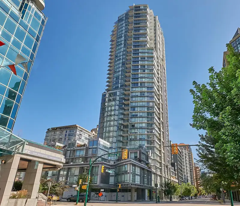 2104 1283 HOWE STREET - photo 1 of 15