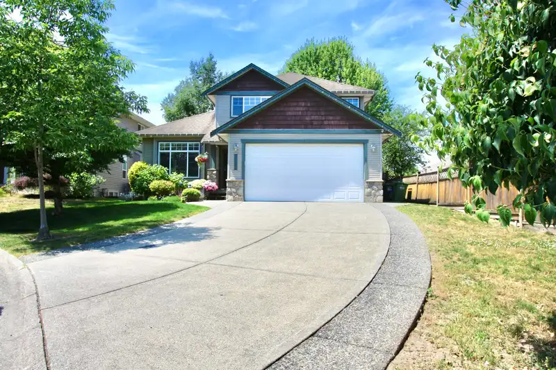30688 STEELHEAD COURT - photo 1 of 40