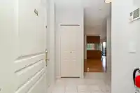 406 1725 MARTIN DRIVE - thumbnail 6