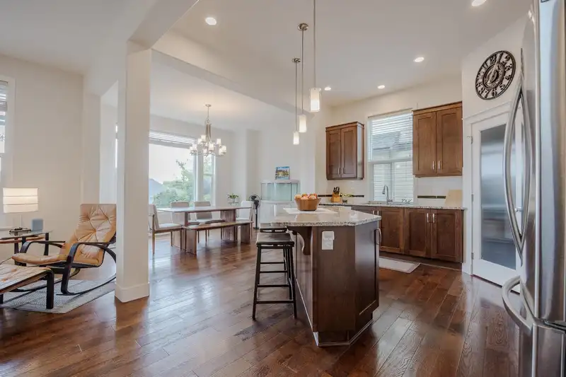 3472 GALLOWAY AVENUE - photo 2 of 38