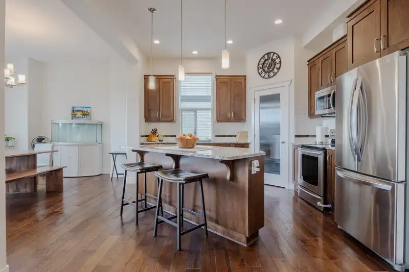 3472 GALLOWAY AVENUE - photo 3 of 38