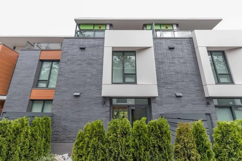 18 3483 ROSS DRIVE - photo 3 of 25