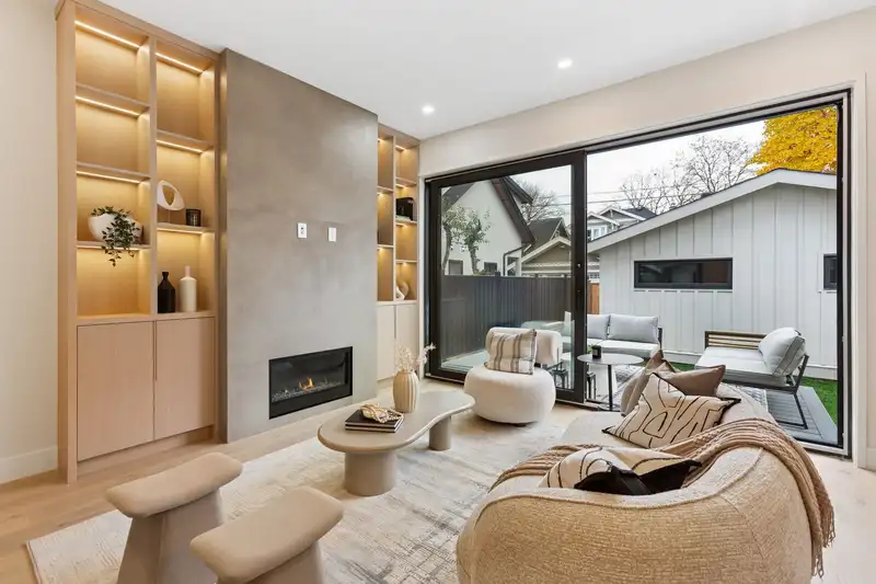 2 448 W 20TH AVENUE - photo 3 of 37
