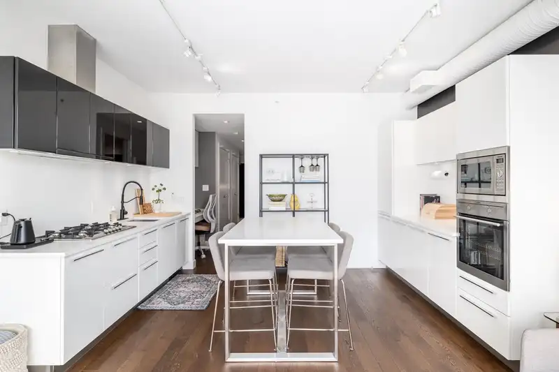 518 108 E 1ST AVENUE - photo 3 of 25