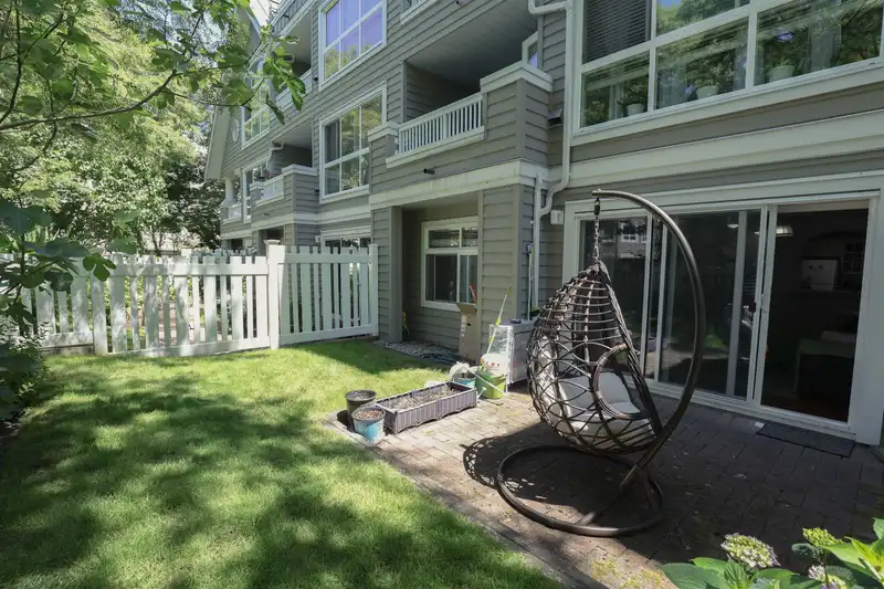 121 5900 DOVER CRESCENT - photo 4 of 17
