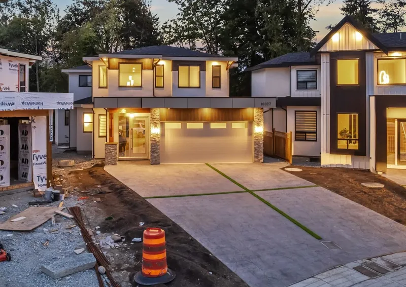 10027 173A STREET - photo 4 of 25