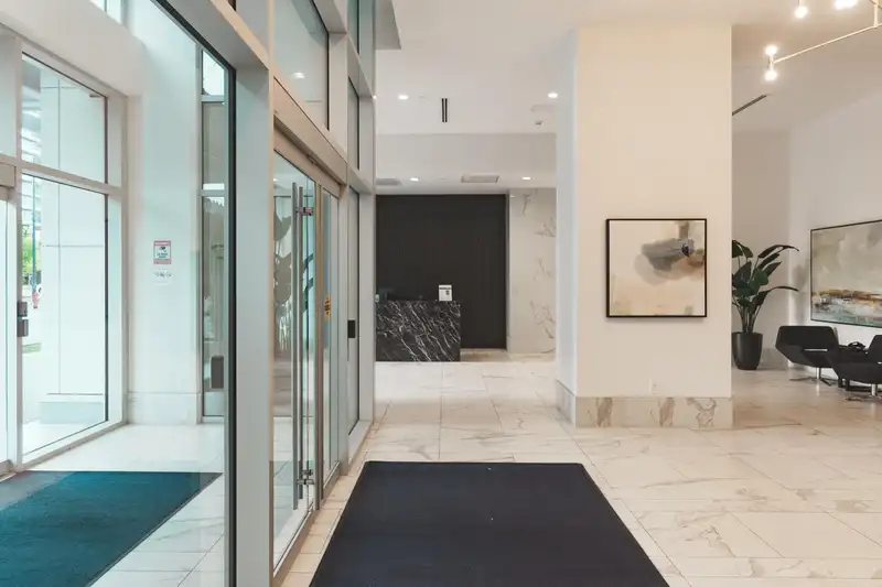 1606 13350 CENTRAL AVENUE - photo 3 of 40