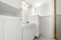 2554 ADANAC STREET - thumbnail 32