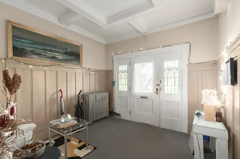 236 W 12TH AVENUE - photo 3 of 32
