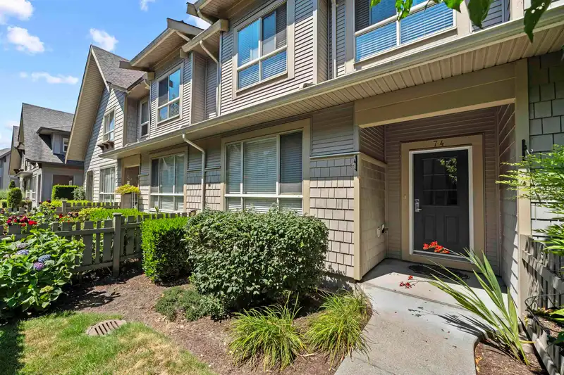 74 2738 158 STREET - photo 2 of 32