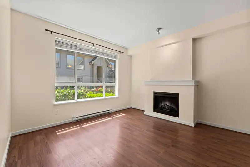 74 2738 158 STREET - photo 3 of 32