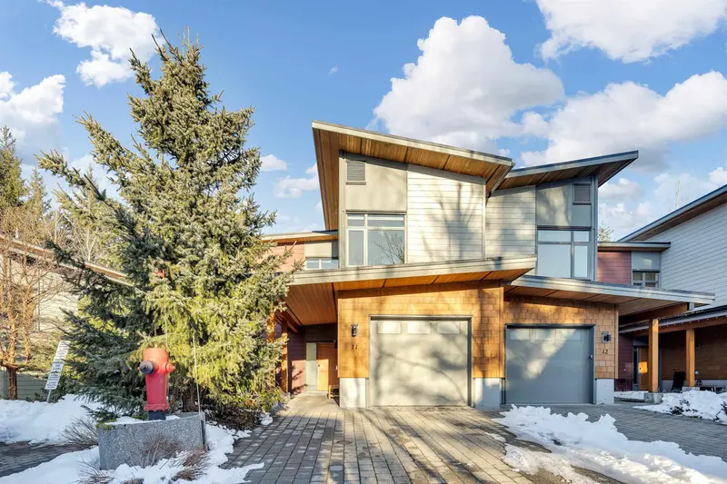 11 1240 MOUNT FEE ROAD - photo 1 of 25