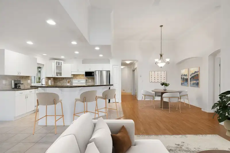 32 17516 4TH AVENUE - photo 3 of 40