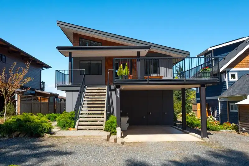 897 RIVENDELL DRIVE - photo 2 of 37