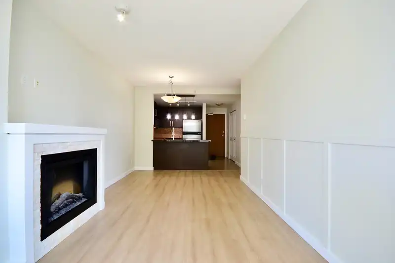 1210 888 CARNARVON STREET - photo 4 of 34