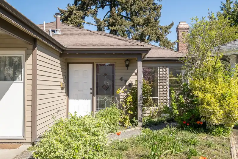 4786 CEDAR TREE LANE - photo 1 of 25