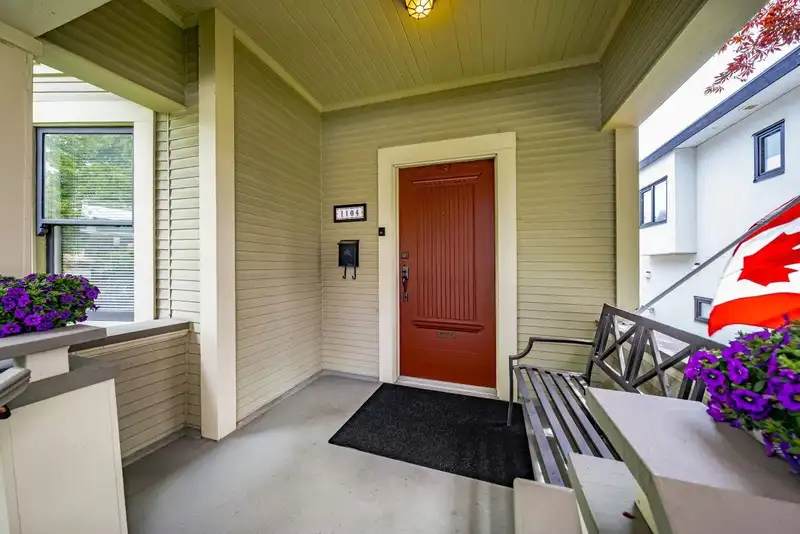 1104 EDINBURGH STREET - photo 3 of 36