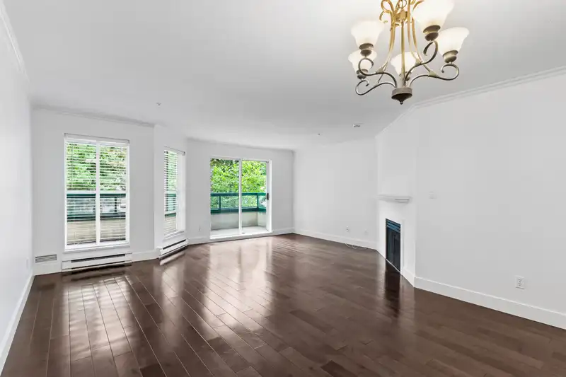 204 5656 HALLEY AVENUE - photo 4 of 30