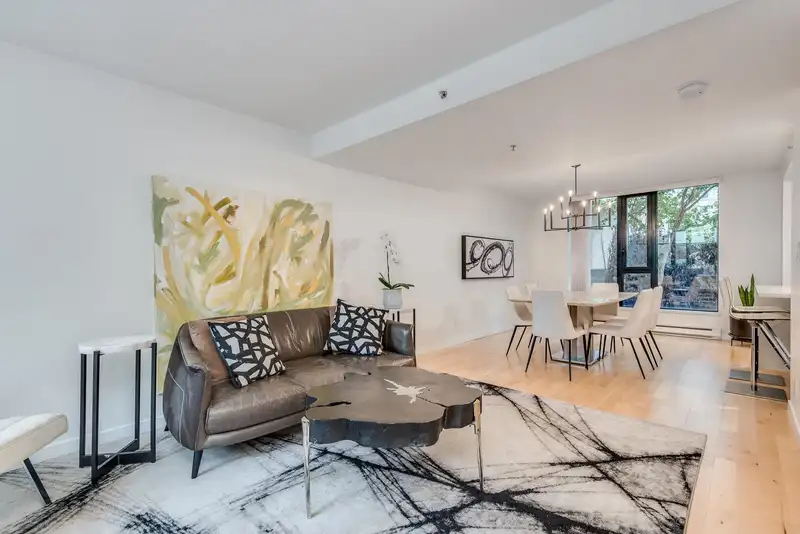 973 MAINLAND STREET - photo 4 of 33