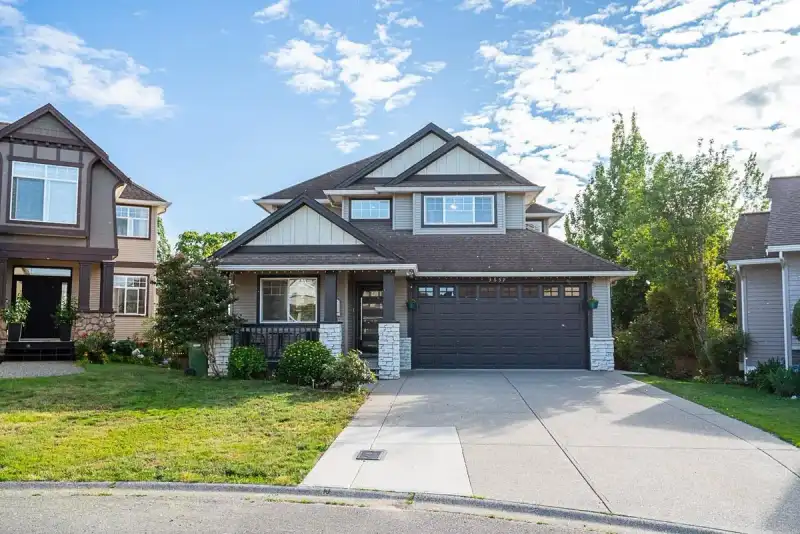 3659 GREENDALE COURT - photo 1 of 39
