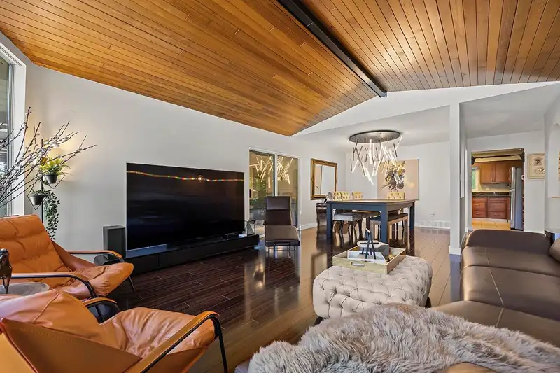 3155 CARDINAL DRIVE - photo 2 of 40