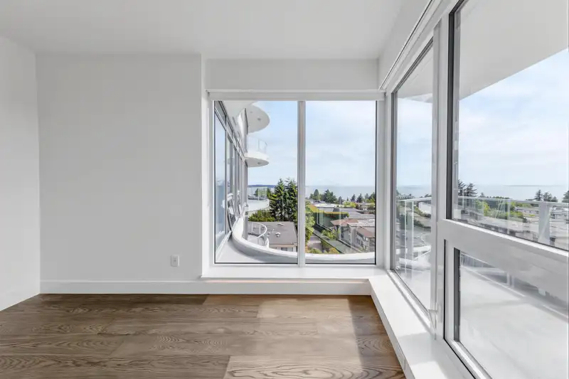 606 1475 FOSTER STREET - photo 4 of 21
