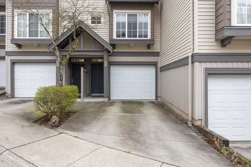 22 3379 MORREY COURT - photo 2 of 33