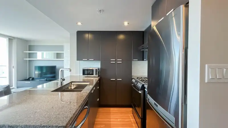 2402 2232 DOUGLAS ROAD - photo 3 of 24