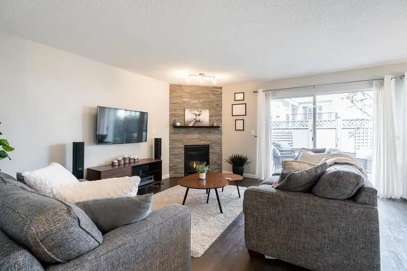 18 2561 RUNNEL DRIVE - photo 3 of 31