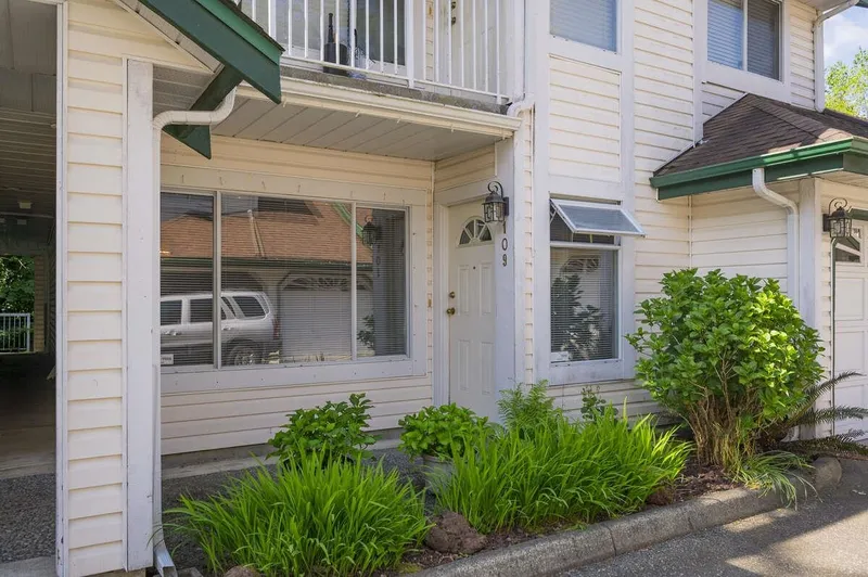 109 10308 155A STREET - photo 4 of 25