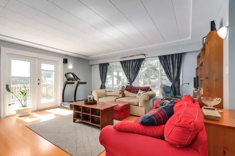 3530 HASTINGS STREET - photo 4 of 23
