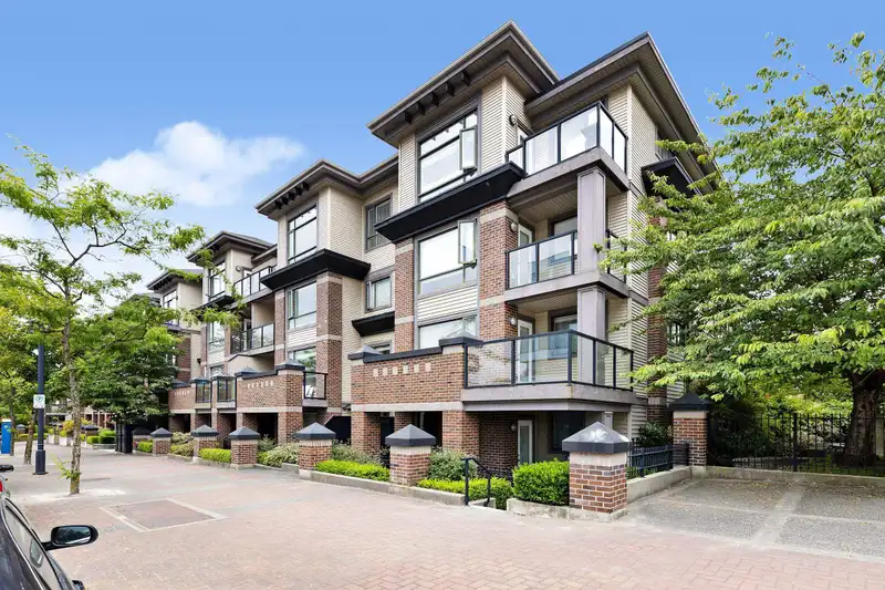 310 10822 CITY PARKWAY - photo 1 of 21