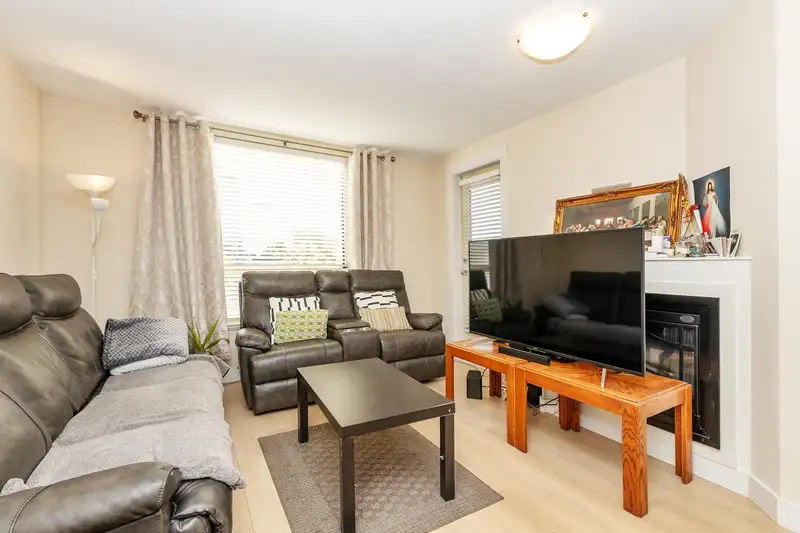 310 10822 CITY PARKWAY - photo 3 of 21
