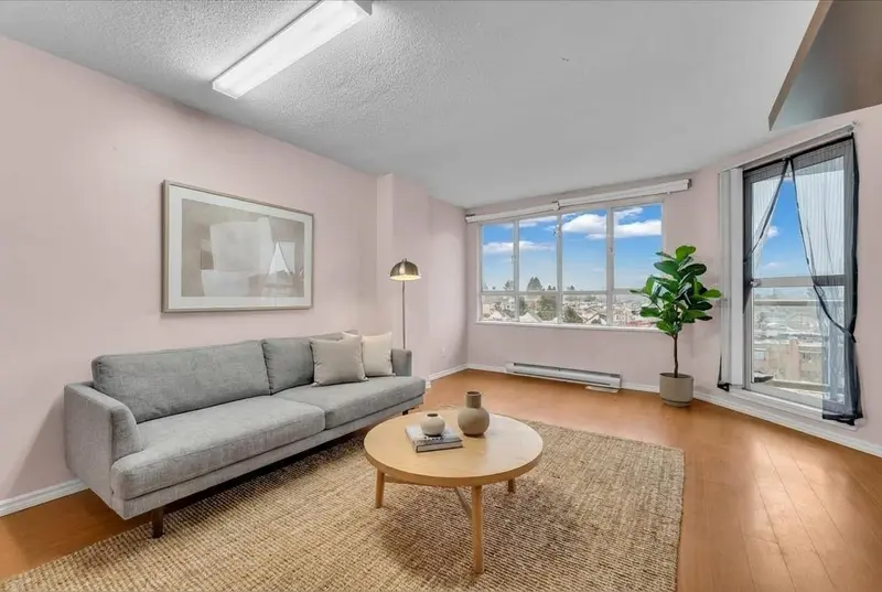 910 3489 ASCOT PLACE - photo 1 of 12