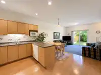 2 5931 WILLIAMS ROAD - thumbnail 14