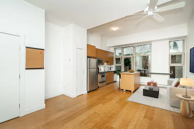 105 205 E 10TH AVENUE - photo 3 of 39