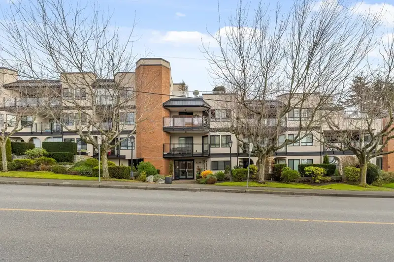 307 1280 FIR STREET - photo 1 of 24