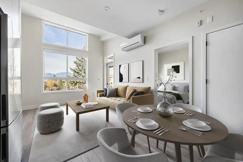 608 45497 CAMPUS DRIVE - photo 3 of 14