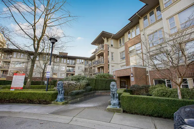 6101 5117 GARDEN CITY ROAD - photo 1 of 39