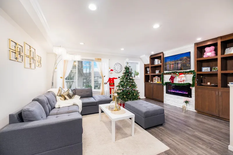 62` 15175 62A AVENUE - photo 1 of 25